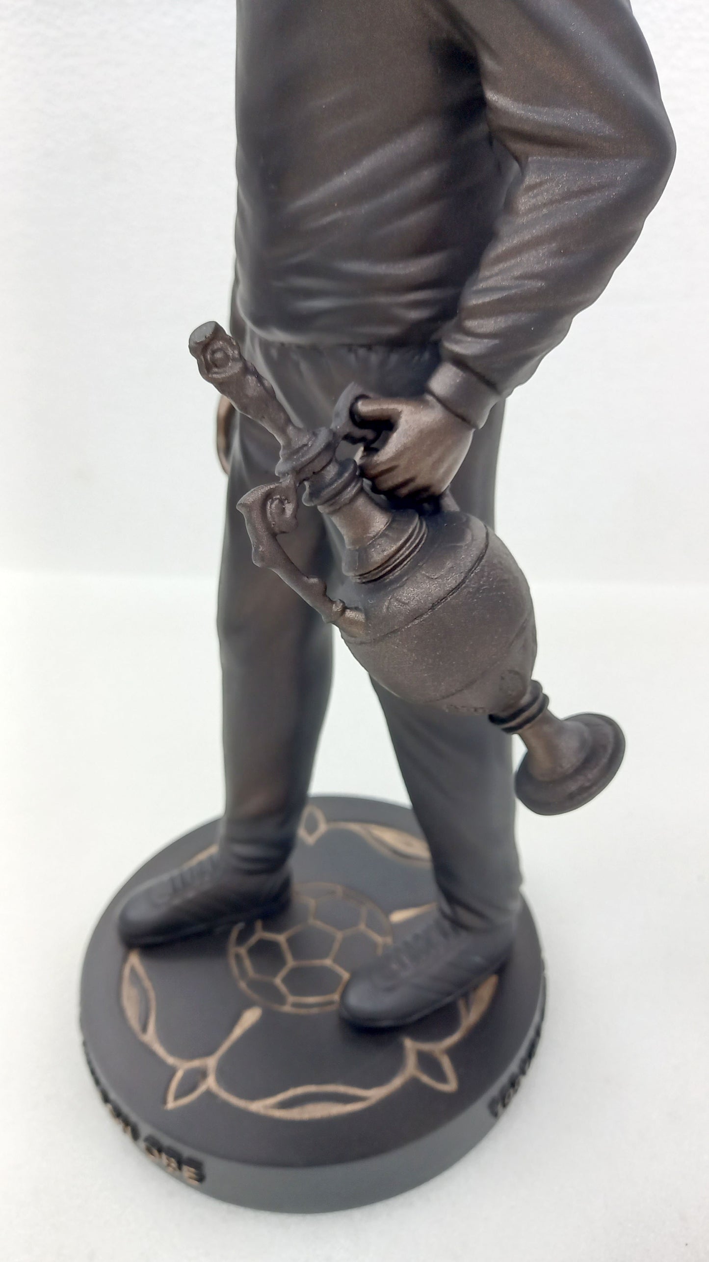 Howard Wilkinson Sculpture