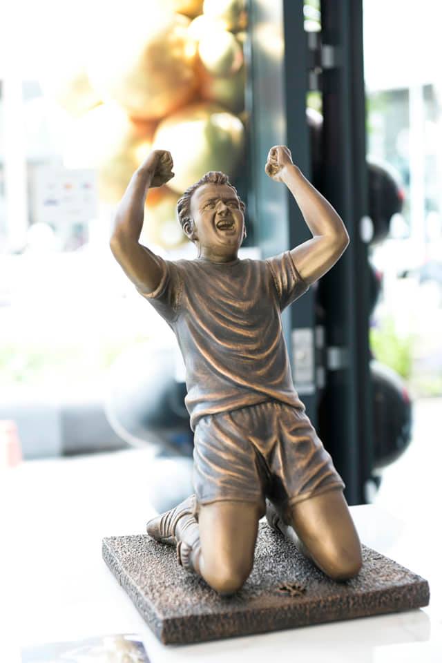 Billy Bremner Statue