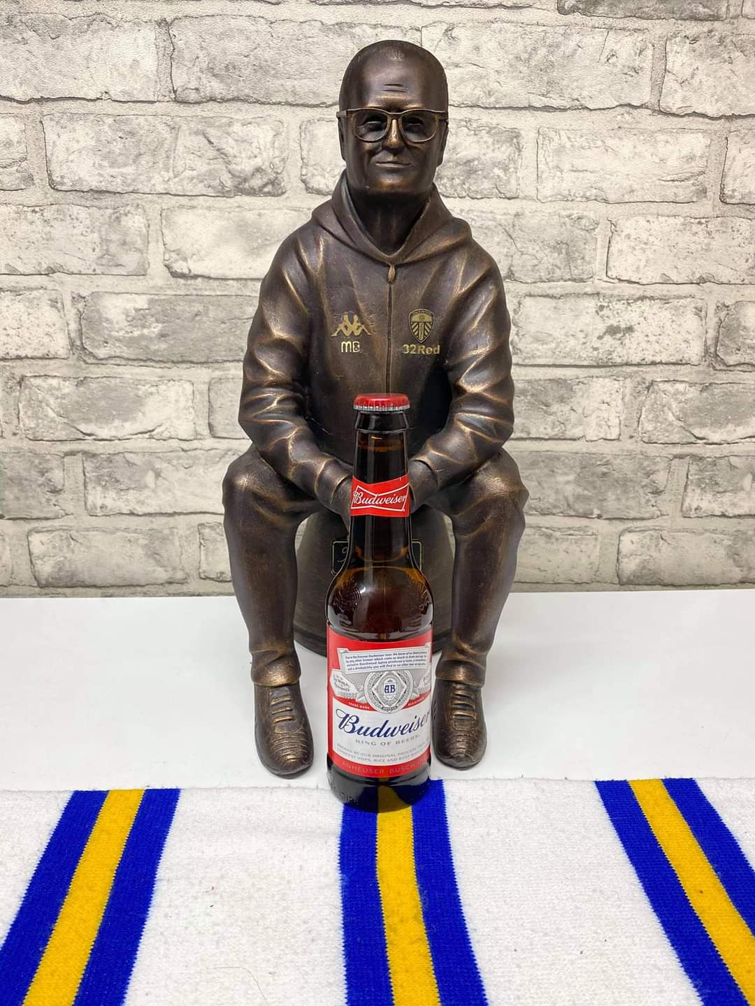 King of the North LUFC Marcelo Bielsa Sculpture