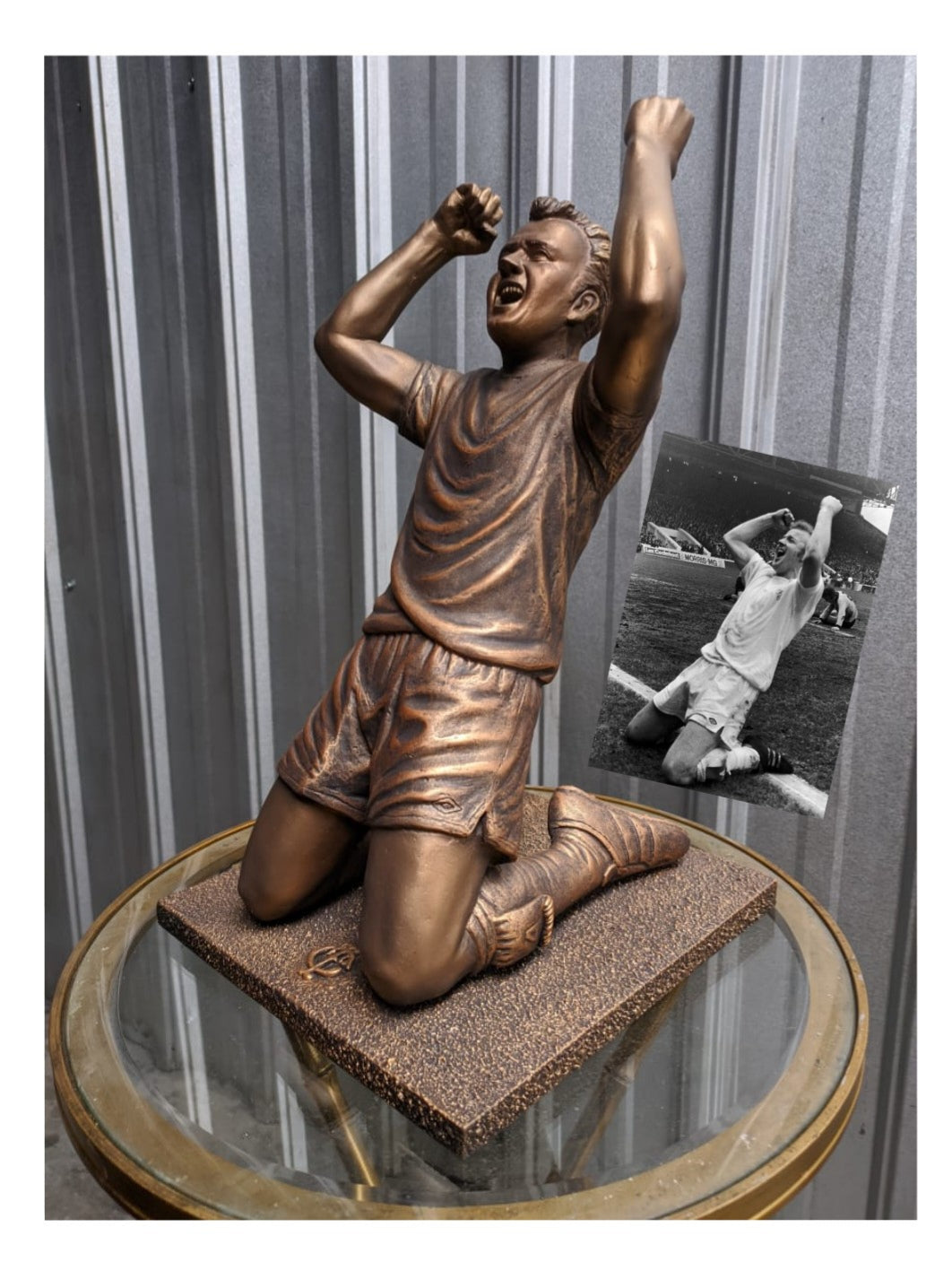Billy Bremner Statue