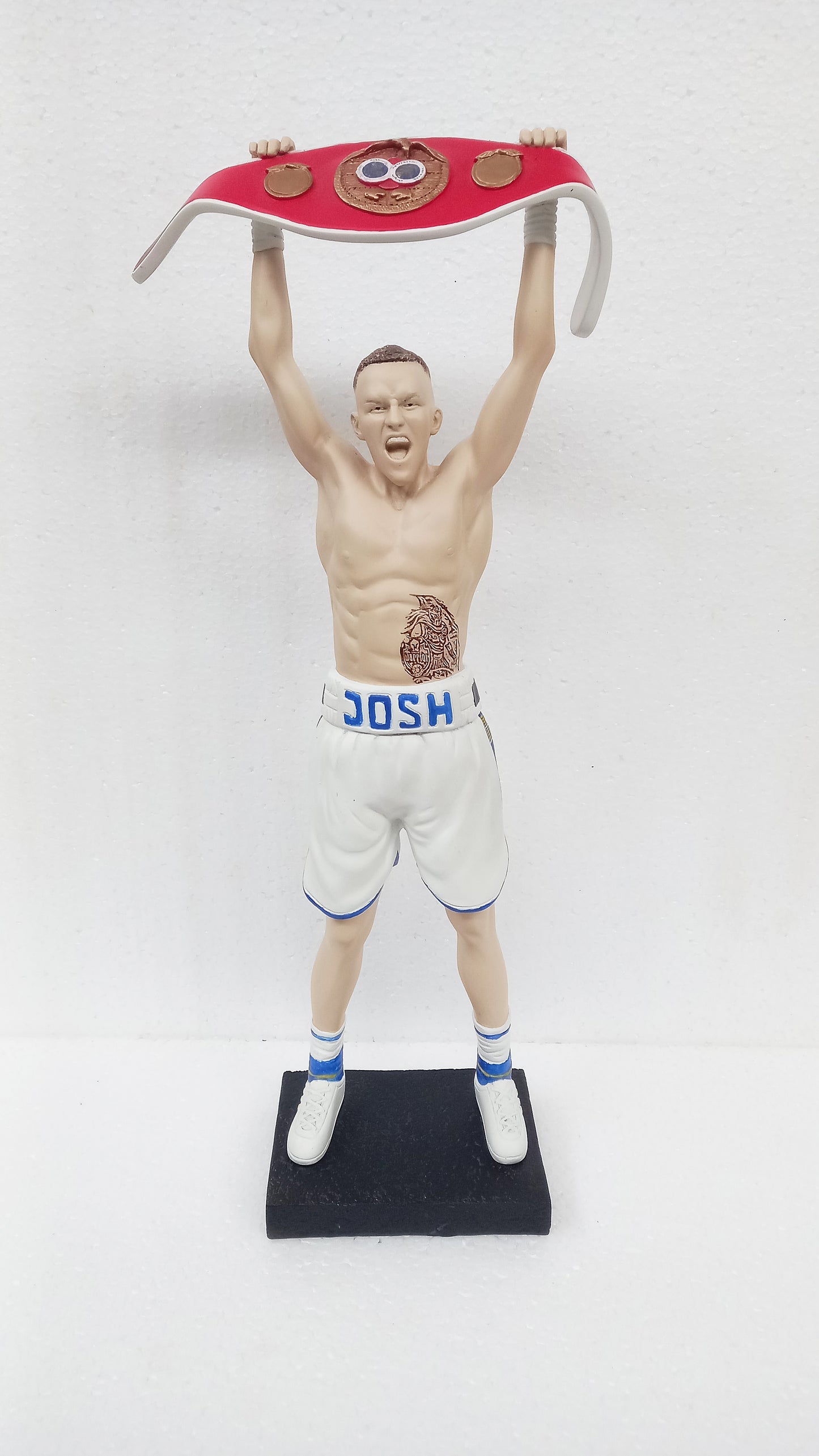 Josh Warrington LUFC Sculpture