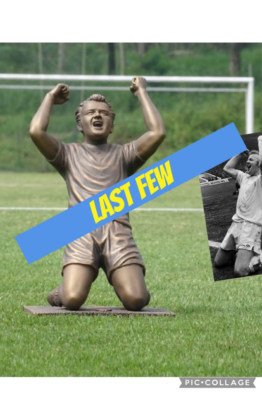 Billy Bremner Statue